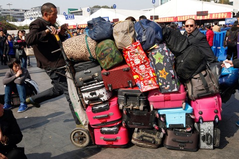 travel-luggage-cart