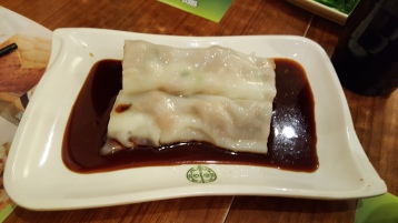 The long-form dumpling. Once you finally managed to get it in your mouth, it was great, but the form factor and slipperiness really didn't help.